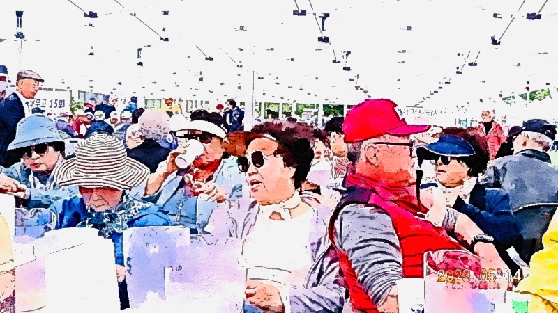QniPaint_2.1.4(72)_1684388417217__attrs_T00_P00_C00_MA1_S00_ISO(7f7f7f7f7f).jpg